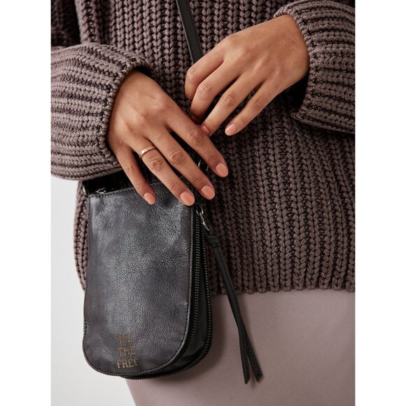 🎉LAST CHANCE🎉 FREE PEOPLE We The Free Wyatt Crossbody / Black Ink - Picture 4 of 11